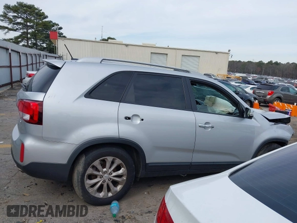 2015 Kia Sorento EX with VIN 5XYKU4A74FG582171, listed as a IAAI auction lot 41609620 with 159,502 mi miles. Bid and sale history available at carsss.com. Image 13.