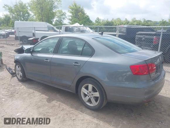 2012 Volkswagen Jetta TDI w/Premium & Nav с VIN 3VWLL7AJ1CM394756, выставлен на аукционе IAAI как лот 42378030 с пробегом 130 515 миль миль и . История ставок и продаж доступна на DreamBid. Изображение 3.