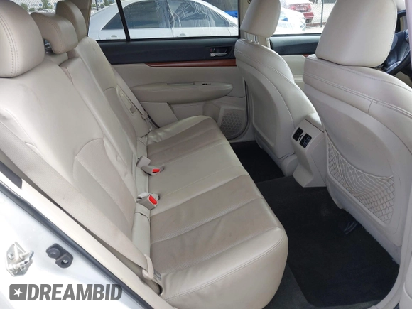 2014 Subaru Outback Limited z VIN 4S4BRBLC2E3229975, wystawiony jako IAAI lot #42617568 z przebiegiem 214 052 mil mil oraz . Historia ofert i sprzedaży dostępna na DreamBid. Obrazek 8.