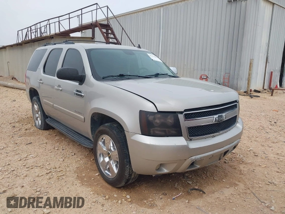 2009 Chevrolet Tahoe 2LT z VIN 1GNFC23039R152640, wystawiony jako IAAI lot #41372840 z przebiegiem 273 428 mil mil oraz . Historia ofert i sprzedaży dostępna na DreamBid. Obrazek 1.