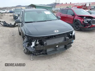 2025 Hyundai Kona SEL Convenience with VIN KM8HCCAB6SU189627, listed as a IAAI auction lot 41836762 with 994 mi miles and . Bid and sale history available at DreamBid. Image 6.