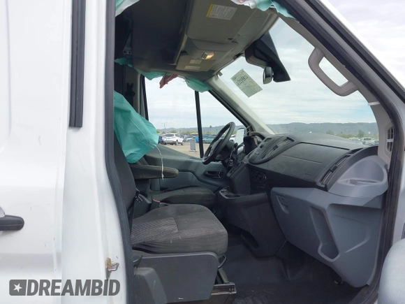 2018 Ford Transit with VIN 1FTYE1CM7JKB09229, listed as a IAAI auction lot 41851224 with 33,916 mi miles and . Bid and sale history available at DreamBid. Image 5.