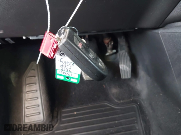 2018 Jeep Renegade Latitude with VIN ZACCJABB5JPG86563, listed as a IAAI auction lot 42109270 with 185,540 mi miles. Bid and sale history available at carsss.com. Image 11.