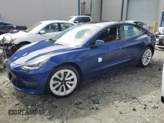 2022 Tesla Model 3 z VIN 5YJ3E1EA0NF184984, wystawiony jako Copart lot #54715695 z przebiegiem 55 793 mil mil oraz Nie do naprawy • Non repairable. Historia ofert i sprzedaży dostępna na DreamBid. Obrazek 1.