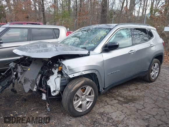 2022 Jeep Compass Latitude with VIN 3C4NJCBB9NT192399, listed as a IAAI auction lot 41598989 with 48,223 mi miles and . Bid and sale history available at carsss.com. Image 19.