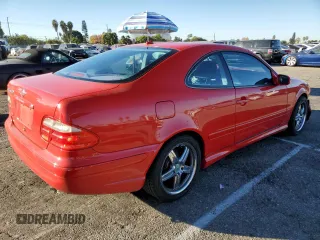 2000 Mercedes-Benz CLK 320/430 with VIN WDBLJ70G3YF140289, listed as a Copart auction lot 80795614 with 158,313 mi miles and Salvage Title. Bid and sale history available at DreamBid. Image 3.