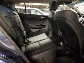 2018 Kia Sportage EX z VIN KNDPNCACXJ7384193, wystawiony jako Copart lot #43645195 z przebiegiem 55 717 mil mil oraz Szkody całkowita. Historia ofert i sprzedaży dostępna na DreamBid. Obrazek 10.