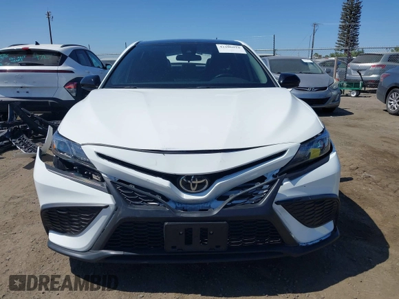 2021 Toyota Camry SE Nightshade with VIN 4T1G11AKXMU478406, listed as a IAAI auction lot 42106018 with 51,990 mi miles and . Bid and sale history available at DreamBid. Image 13.