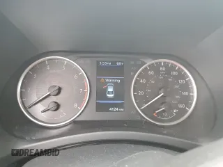 2025 Nissan Sentra S with VIN 3N1AB8BV2SY249854, listed as a Copart auction lot 45282355 with 4,124 mi miles and Salvage Title. Bid and sale history available at DreamBid. Image 9.
