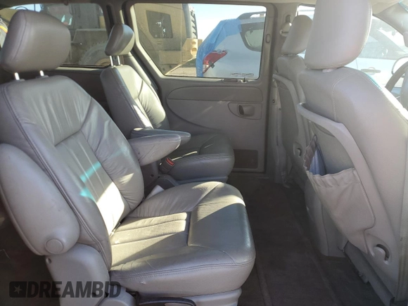2001 Chrysler Town & Country LXi with VIN 2C4GP54L81R147203, listed as a Copart auction lot 47129065 with 140,036 mi miles and Salvage Title. Bid and sale history available at DreamBid. Image 11.