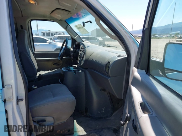 2005 Ford Econoline Cargo with VIN 1FTRE14W65HA61455, listed as a IAAI auction lot 42608448 with 116,244 mi miles and . Bid and sale history available at DreamBid. Image 5.