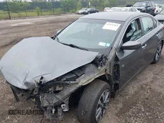 2017 Nissan Altima SV with VIN 1N4AL3AP1HC187113, listed as a IAAI auction lot 42522413 with 129,782 mi miles and . Bid and sale history available at DreamBid. Image 6.