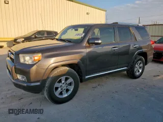 2011 Toyota 4Runner SR5 with VIN JTEZU5JRXB5015127, listed as a Copart auction lot 51391235 with 207,213 mi miles and Clean title. Bid and sale history available at DreamBid. Image 1.