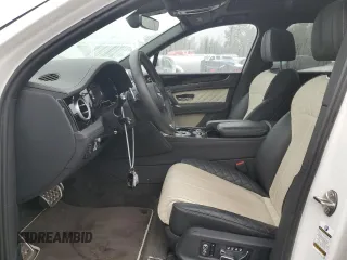 2020 Bentley Bentayga z VIN SJAAJ2ZV0LC027778, wystawiony jako Copart lot #65658693 z przebiegiem 44 853 mil mil oraz . Historia ofert i sprzedaży dostępna na DreamBid. Obrazek 7.