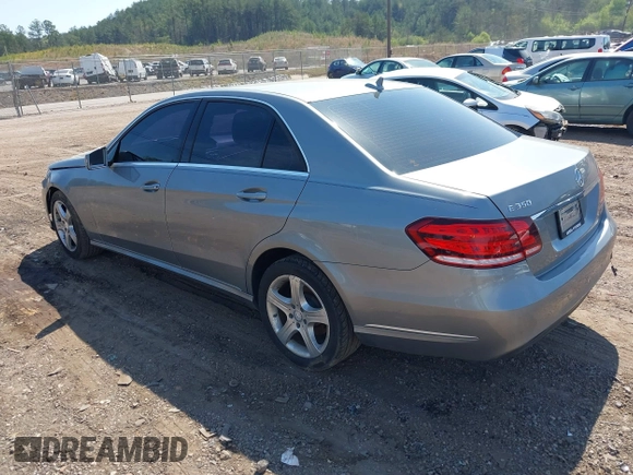 2015 Mercedes-Benz E 350 Sport с VIN WDDHF5KBXFB132330, выставлен на аукционе IAAI как лот 40921689 с пробегом 126 519 миль миль и . История ставок и продаж доступна на DreamBid. Изображение 3.