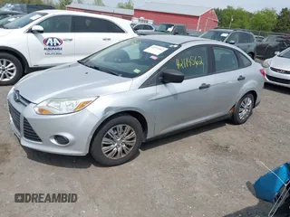 2013 Ford Focus S with VIN 1FADP3E2XDL154959, listed as a IAAI auction lot 42114562 with 98,031 mi miles. Bid and sale history available at carsss.com. Image 2.
