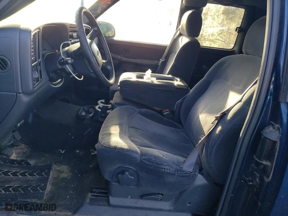 2001 Chevrolet Silverado 1500 LT with VIN 1GCEC19T11Z180375, listed as a Copart auction lot 84170524 with 180,728 mi miles and Salvage Title. Bid and sale history available at carsss.com. Image 7.