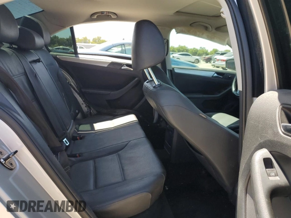 2012 Volkswagen Jetta TDI with VIN 3VWLL7AJ4CM325799, listed as a Copart auction lot 61835265 with 153,404 mi miles and Salvage title. Bid and sale history available at DreamBid. Image 10.