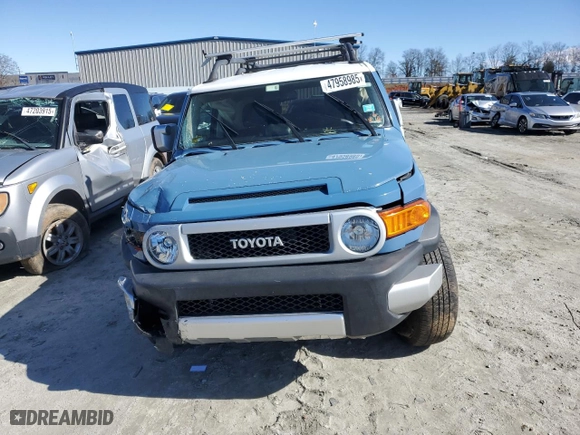 2011 Toyota FJ Cruiser with VIN JTEBU4BF1BK102982, listed as a Copart auction lot 47958985 with 215,418 mi miles and Salvage Title. Bid and sale history available at carsss.com. Image 5.