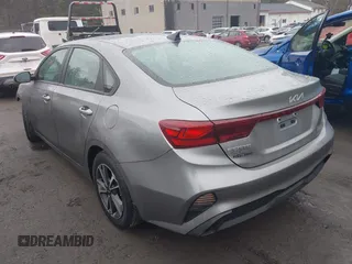 2023 Kia Forte LXS z VIN 3KPF24ADXPE544309, wystawiony jako IAAI lot #41722008 z przebiegiem 61 154 mil mil oraz . Historia ofert i sprzedaży dostępna na DreamBid. Obrazek 14.