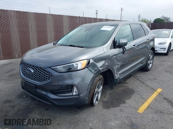 2023 Ford Edge SEL z VIN 2FMPK4J98PBA03830, wystawiony jako IAAI lot #41992054 z przebiegiem 21 081 mil mil oraz . Historia ofert i sprzedaży dostępna na DreamBid. Obrazek 18.