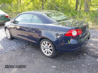 2011 Volkswagen Eos Komfort с VIN WVWBW7AH3BV004442, выставлен на аукционе IAAI как лот 42405098 с пробегом 123 440 миль миль и . История ставок и продаж доступна на DreamBid. Изображение 3.