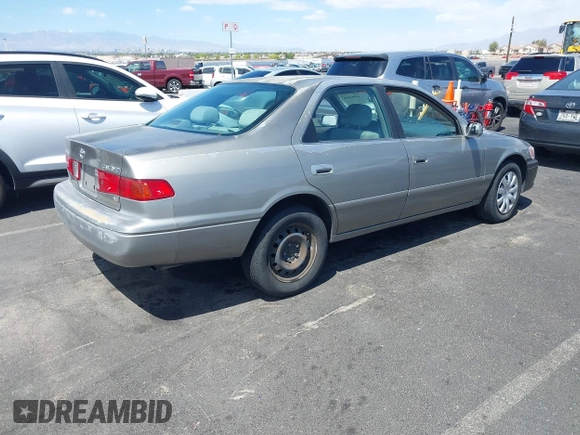 2000 Toyota Camry LE z VIN JT2BF22K4Y0286019, wystawiony jako IAAI lot #42083096 z przebiegiem 191 195 mil mil oraz . Historia ofert i sprzedaży dostępna na DreamBid. Obrazek 4.