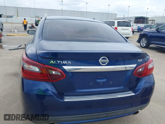 2017 Nissan Altima SR with VIN 1N4AL3AP2HN347052, listed as a IAAI auction lot 42114336 with 34,928 mi miles and . Bid and sale history available at carsss.com. Image 17.