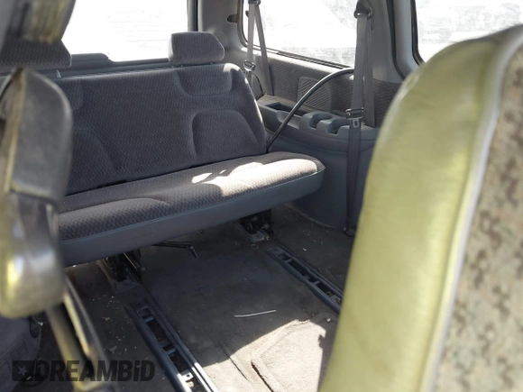 2000 Dodge Caravan SE z VIN 1B4GP44GXYB799162, wystawiony jako IAAI lot #41684108 z przebiegiem Nie podano mil oraz . Historia ofert i sprzedaży dostępna na DreamBid. Obrazek 8.