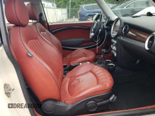 2008 MINI Hardtop with VIN WMWMF33508TT65360, listed as a Copart auction lot 58693445 with 105,783 mi miles and Salvage title. Bid and sale history available at DreamBid. Image 10.