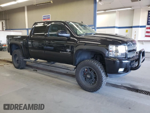 2013 Chevrolet Silverado 1500 LT with VIN 3GCPKSE78DG267821, listed as a Copart auction lot 53720625 with 108,883 mi miles and Salvage Title. Bid and sale history available at DreamBid. Image 4.