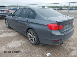 2014 BMW 3 Series 328i z VIN WBA3A5G52ENP31707, wystawiony jako IAAI lot #41944963 z przebiegiem 158 180 mil mil oraz . Historia ofert i sprzedaży dostępna na DreamBid. Obrazek 3.