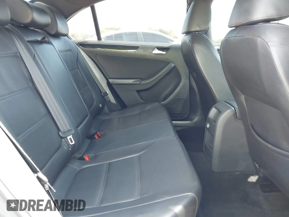 2018 Volkswagen Jetta SE Sport with VIN 3VWD17AJ6JM219426, listed as a IAAI auction lot 41681065 with 70,042 mi miles and . Bid and sale history available at DreamBid. Image 8.