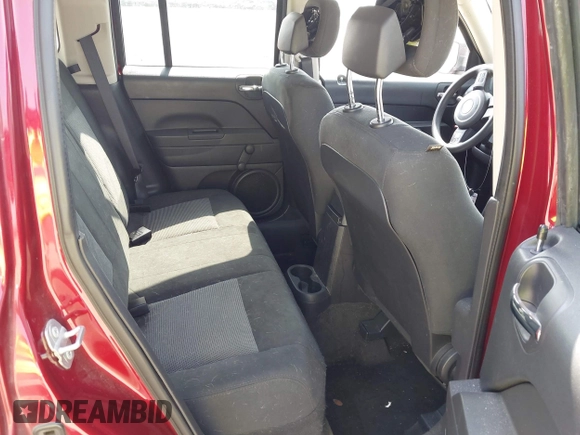 2017 Jeep Patriot Sport z VIN 1C4NJPBBXHD103389, wystawiony jako IAAI lot #41935831 z przebiegiem 86 155 mil mil oraz . Historia ofert i sprzedaży dostępna na DreamBid. Obrazek 8.