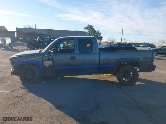 2001 Chevrolet Silverado 1500 LS with VIN 2GCEK19T311378533, listed as a IAAI auction lot 41331927 with 1 mi miles. Bid and sale history available at carsss.com. Image 15.