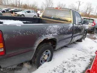 2002 Chevrolet Silverado 1500 with VIN 1GCEC14W52Z150878, listed as a IAAI auction lot 41603704 with 270,802 mi miles. Bid and sale history available at carsss.com. Image 6.