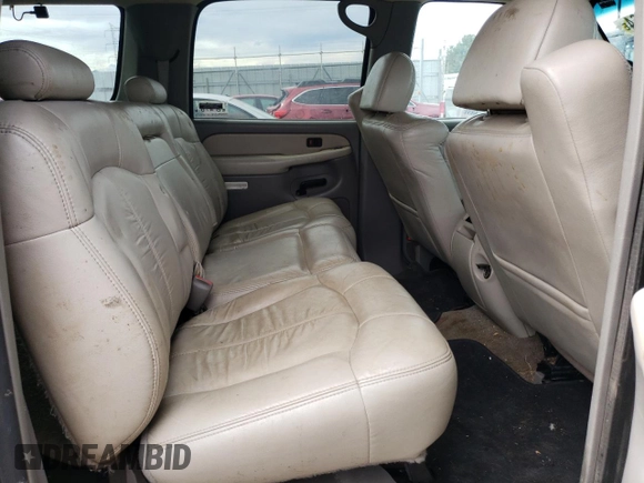 2000 Chevrolet Suburban LT with VIN 3GNFK16T8YG136323, listed as a Copart auction lot 68265064 with 452,126 mi miles and Clean Title. Bid and sale history available at carsss.com. Image 11.