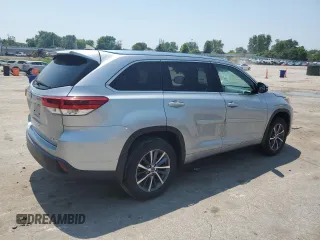 2018 Toyota Highlander SE with VIN 5TDJZRFH9JS814769, listed as a Copart auction lot 59805305 with 138,167 mi miles and Salvage title. Bid and sale history available at DreamBid. Image 3.