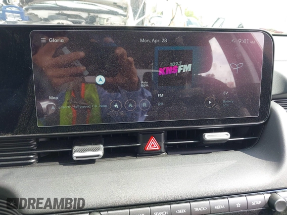 2025 Hyundai Ioniq 5 z VIN 7YAKM4DA8SY002745, wystawiony jako IAAI lot #42135641 z przebiegiem 686 mil mil oraz . Historia ofert i sprzedaży dostępna na DreamBid. Obrazek 19.