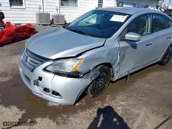 2014 Nissan Sentra S with VIN 1N4AB7AP0EN853601, listed as a IAAI auction lot 41573798 with 174,431 mi miles. Bid and sale history available at carsss.com. Image 6.