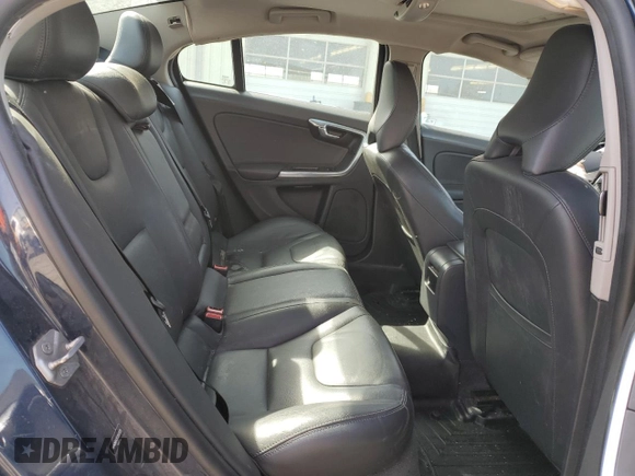 2015 Volvo S60 T5 Drive-E Premier z VIN YV140MFK7F2355529, wystawiony jako Copart lot #48684345 z przebiegiem 159 545 mil mil oraz Szkoda całkowita • Salvage title. Historia ofert i sprzedaży dostępna na DreamBid. Obrazek 10.