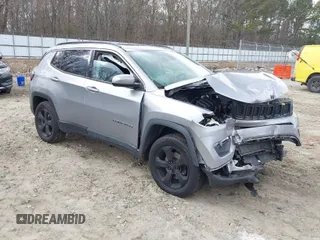 2017 Jeep Compass Latitude with VIN 3C4NJDBB2HT624891, listed as a IAAI auction lot 41538443 with 95,750 mi miles. Bid and sale history available at carsss.com. Image 1.