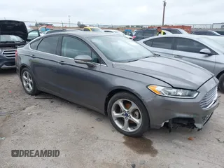 2013 Ford Fusion SE with VIN 3FA6P0HR0DR285481, listed as a IAAI auction lot 42119022 with 128,737 mi miles. Bid and sale history available at carsss.com. Image 1.