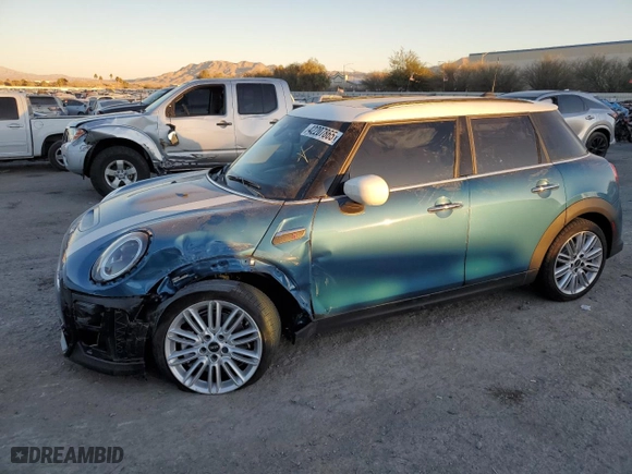 2024 MINI Hardtop 4 Door Cooper S with VIN WMW53DK00R2U61196, listed as a Copart auction lot 42207865 with 0 mi miles and Salvage Title. Bid and sale history available at carsss.com. Image 1.