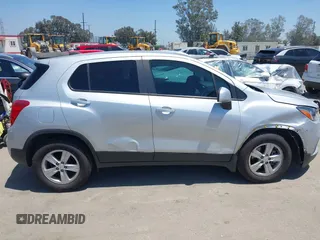 2022 Chevrolet Trax LS with VIN KL7CJKSM5NB542130, listed as a IAAI auction lot 42304634 with 43,670 mi miles and . Bid and sale history available at DreamBid. Image 13.