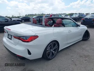 2024 BMW 4 Series 430i z VIN WBA23AT05RCP25894, wystawiony jako IAAI lot #41895019 z przebiegiem 7362 mil mil oraz . Historia ofert i sprzedaży dostępna na DreamBid. Obrazek 4.