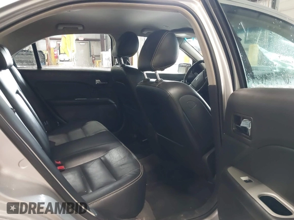 2010 Ford Fusion SEL with VIN 3FAHP0JA6AR427888, listed as a IAAI auction lot 41853215 with 186,581 mi miles. Bid and sale history available at carsss.com. Image 8.