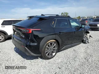 2024 Subaru Solterra Premium z VIN JTMABABA0RA063942, wystawiony jako Copart lot #53784865 z przebiegiem 9509 mil mil oraz Nie do naprawy. Historia ofert i sprzedaży dostępna na DreamBid. Obrazek 3.