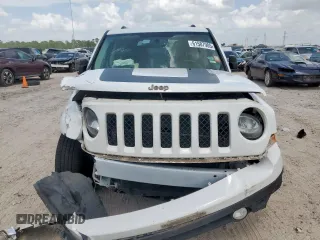 2017 Jeep Patriot Sport SE with VIN 1C4NJPBA6HD202041, listed as a Copart auction lot 61587905 with 78,562 mi miles and Salvage title. Bid and sale history available at DreamBid. Image 5.