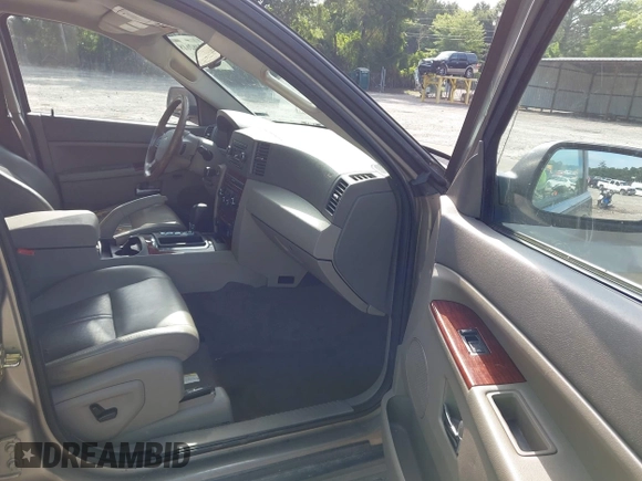 2006 Jeep Grand Cherokee Limited with VIN 1J8HS58N16C126913, listed as a IAAI auction lot 42462618 with 207,659 mi miles and . Bid and sale history available at DreamBid. Image 5.
